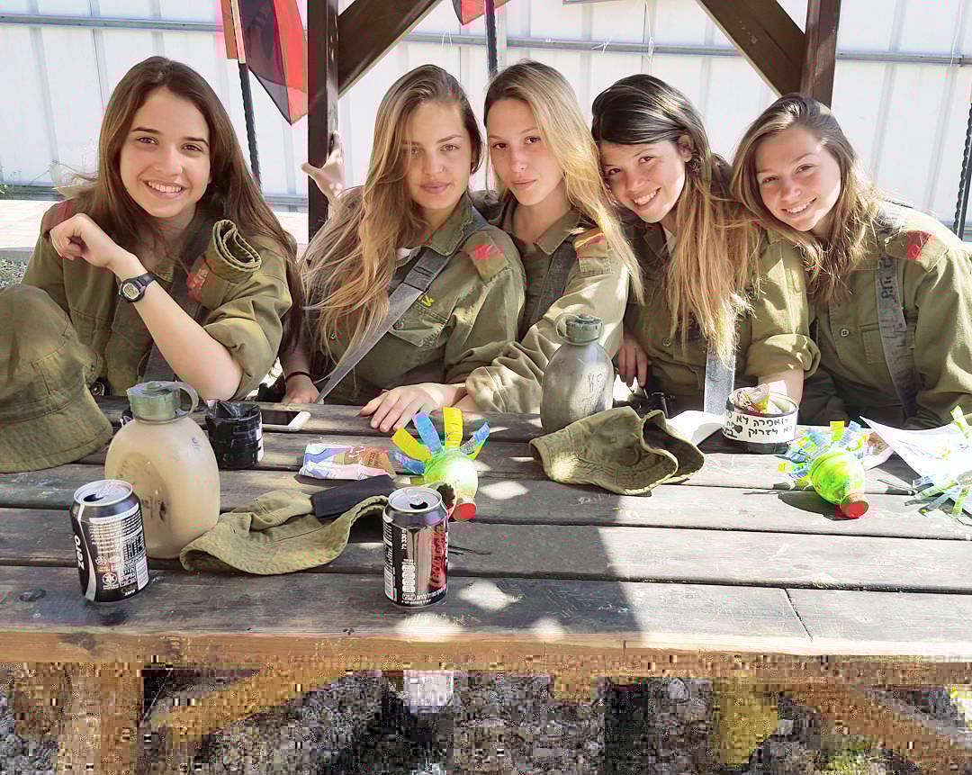 Israeli-girls.jpg.