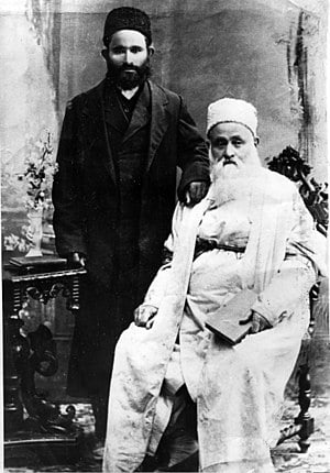 Mashiach Gul and Daniel Gul president of Afghan Jewish community in Palestine, 1917.jpg