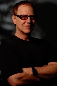 Danny Elfman фото с тырнота.jpg