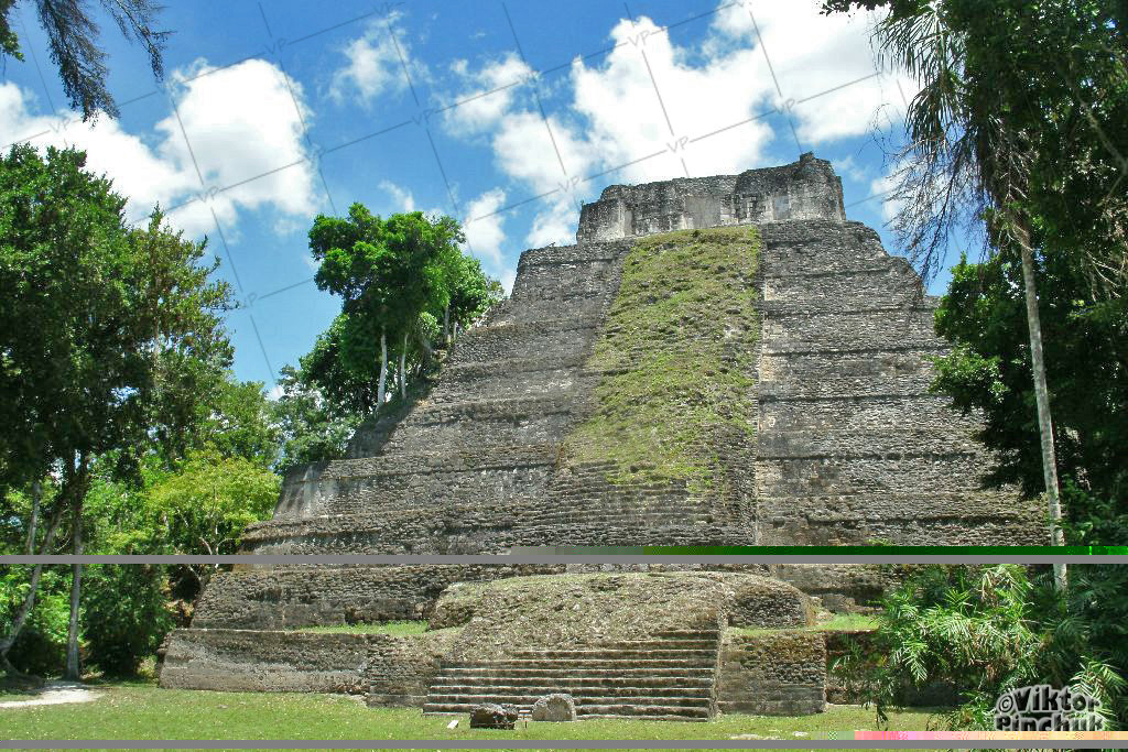 Файл:Гватемала, Йашха — Храм 216 (Акрополис-Эсте).jpg