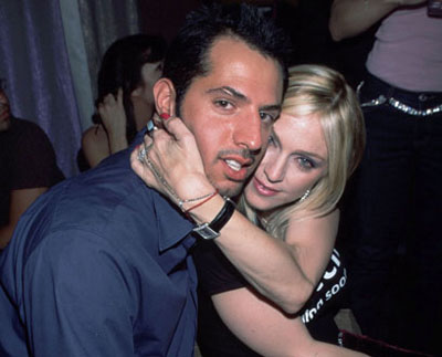 Guy-oseary-and-madonna.jpg
