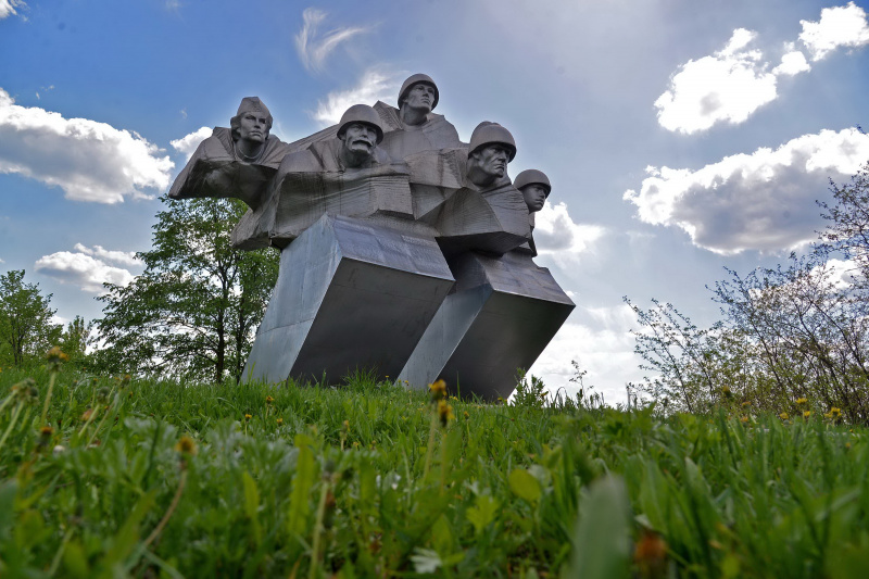 Памятник защитникам Шиловского плацдарма 1.jpg