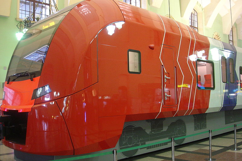 Файл:Siemens Desiro ML Rus «Lastochka», first presentation stand. 2010, Moscow, Kazansky rail terminal hall. Wagon view.jpg