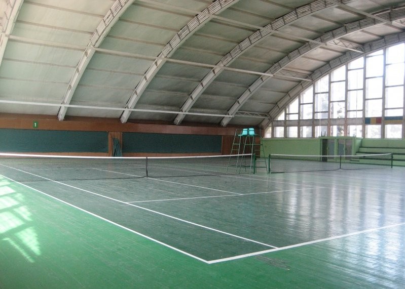 Файл:Республиканская школа тенниса Кишинёв.jpg
