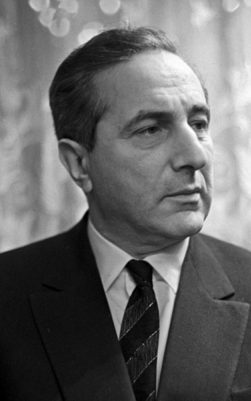 Яков Владимирович Флиер — Циклопедия