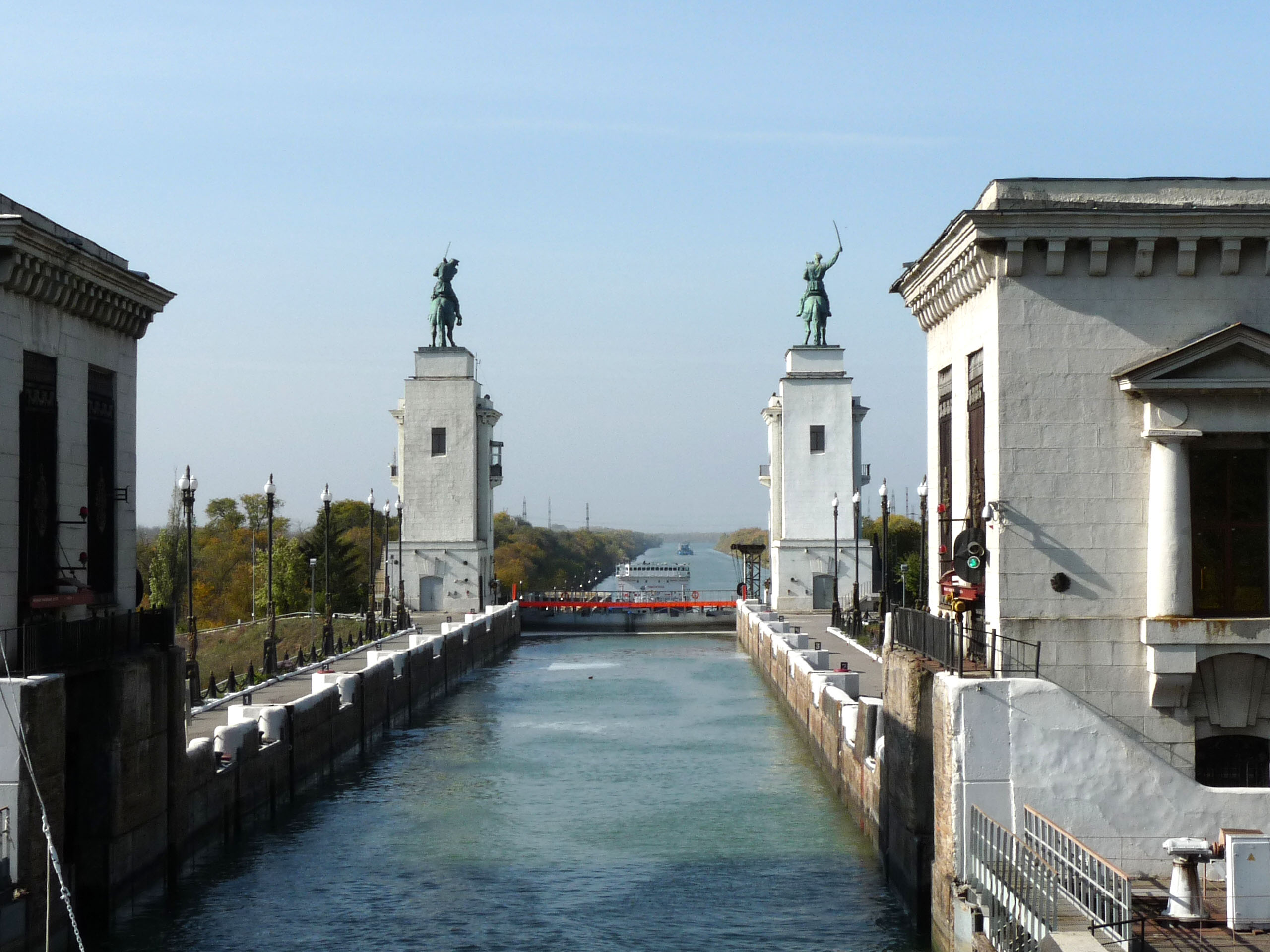 Файл:Volga-Don Canal -a.jpg