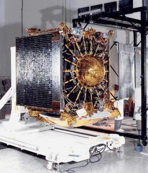Amos 1 satellite.jpg
