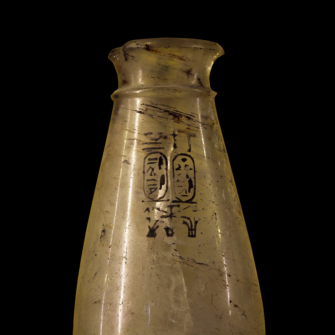 Vase-E 3042-IMG 0626-black.jpg
