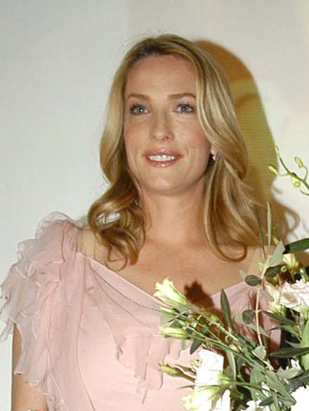 Tatjana Patitz 2005 (cropped) - Tatjana Patitz.jpg