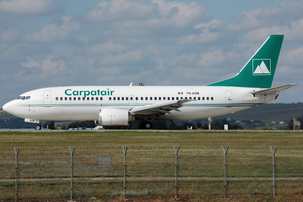 Файл:YR-ADB-Carpatair-Boeing-737-300.jpg