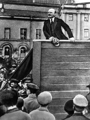 Файл:Lenin1917.jpg