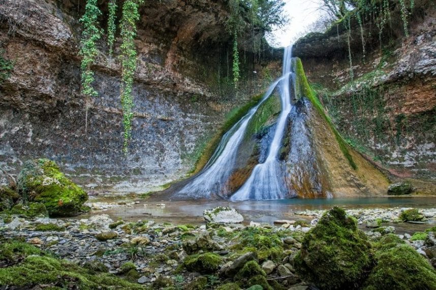 Файл:Шакуранский водопад в Абхазии.jpg