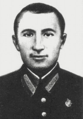 Голаев-Джанибек.gif