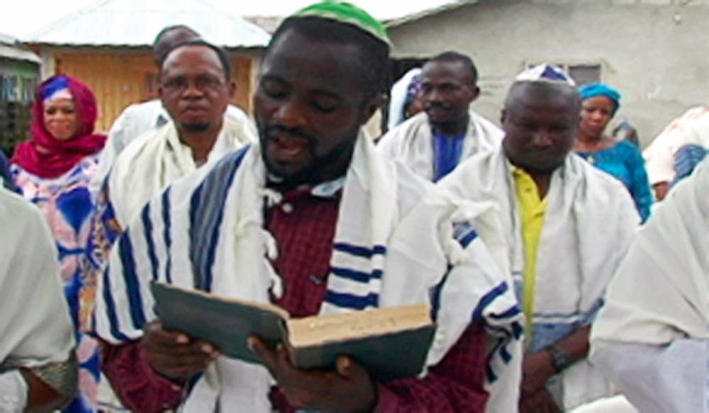 Файл:Igbo-jews-during-prayers.jpg