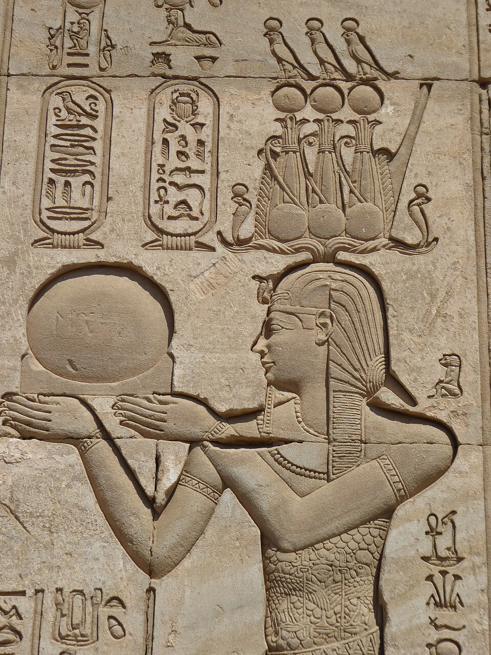 Emperor Trajan at Dendera.jpg