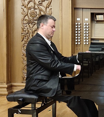 Ilya Kuznetsov pianist.jpg
