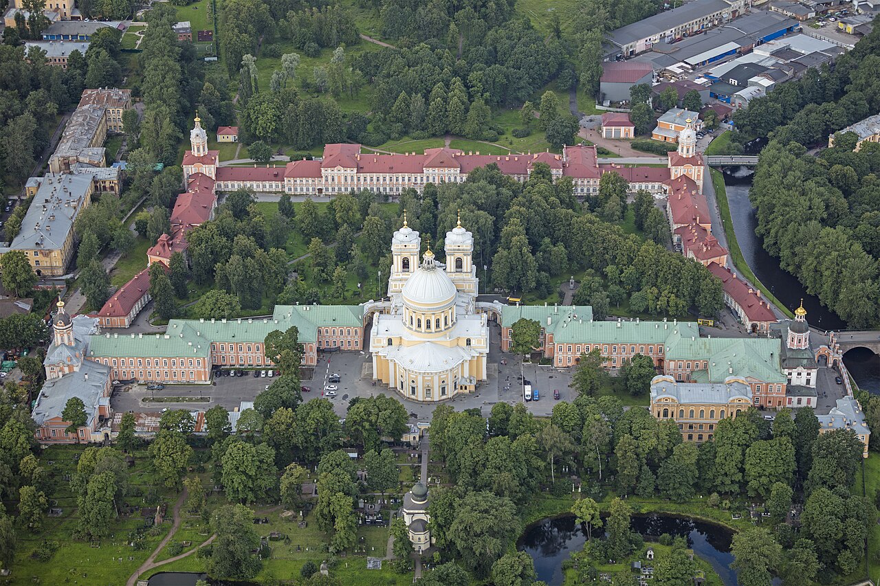 Файл:RUS-2016-Aerial-SPB-Alexander Nevsky Lavra_2.jpg