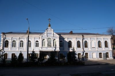 Файл:Здание бывшей Шихобаловской богадельни с домовой церковью Серафима Саровского.jpg