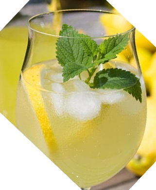 Лимонник (коктейль).jpg