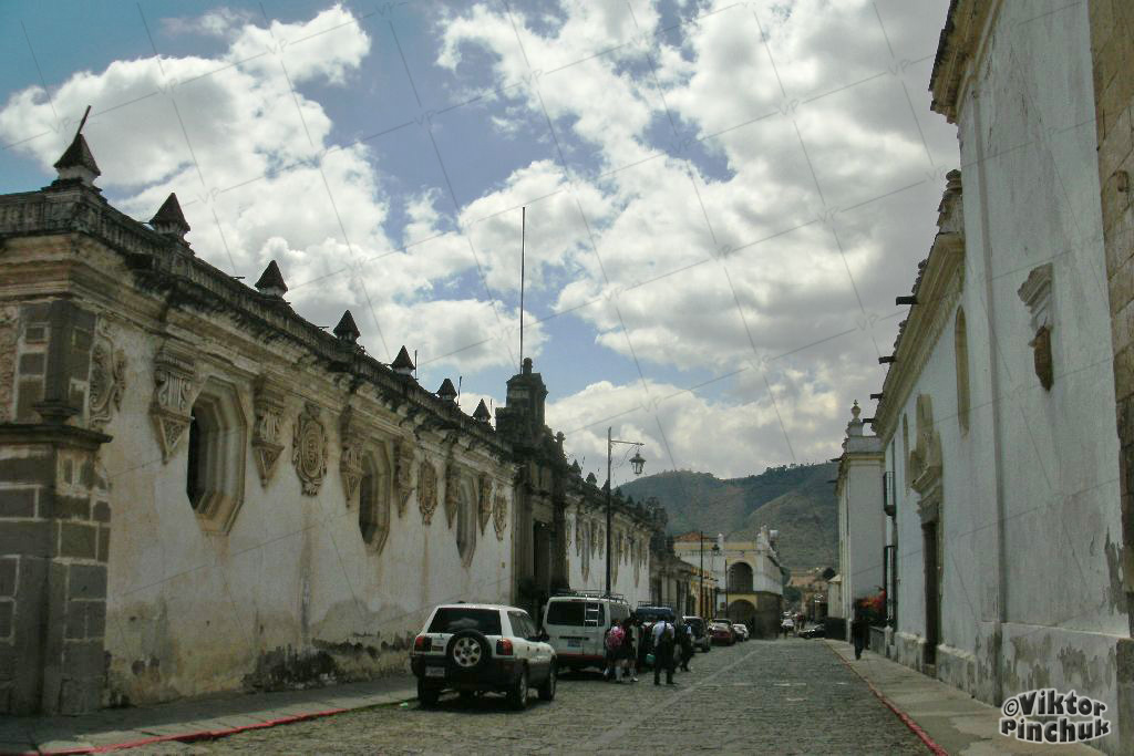 Файл:Гватемала, г. Антигуа-Гуатемала — Одна из улиц (2).jpg