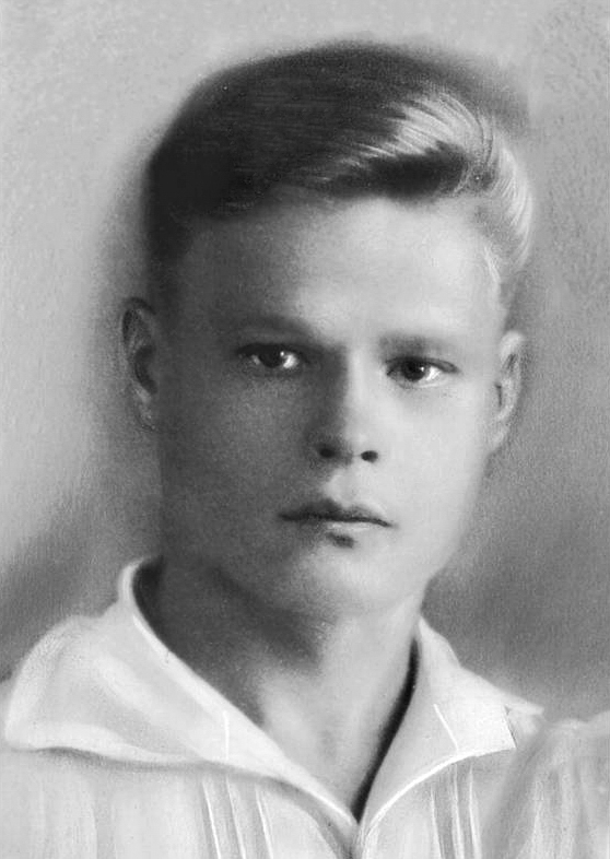 Первый соратник Ревякина, учитель Георгий Гузов, редактор газеты «За родину» (1922—1944).