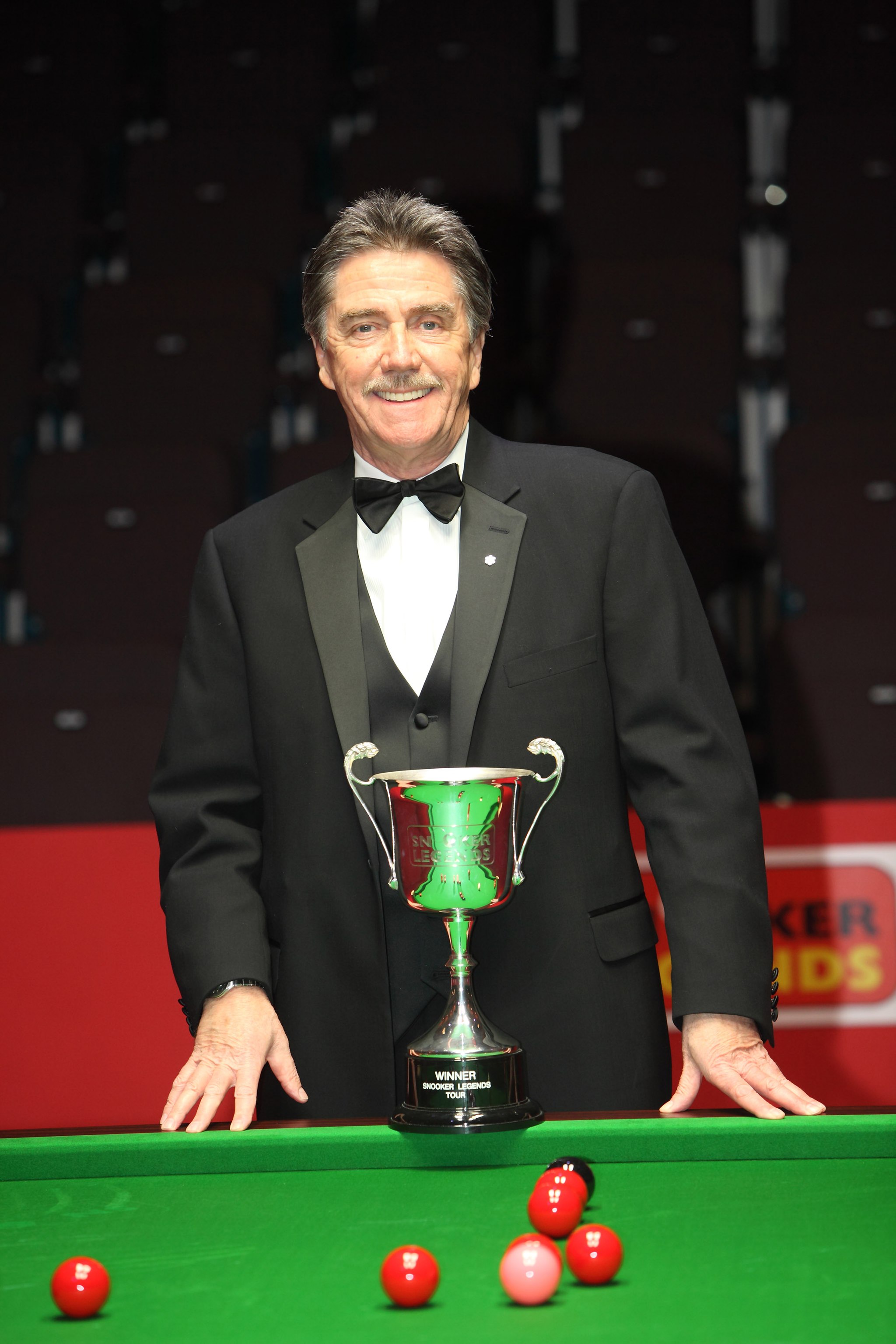Файл:Cliff-Thorburn-2010.jpg