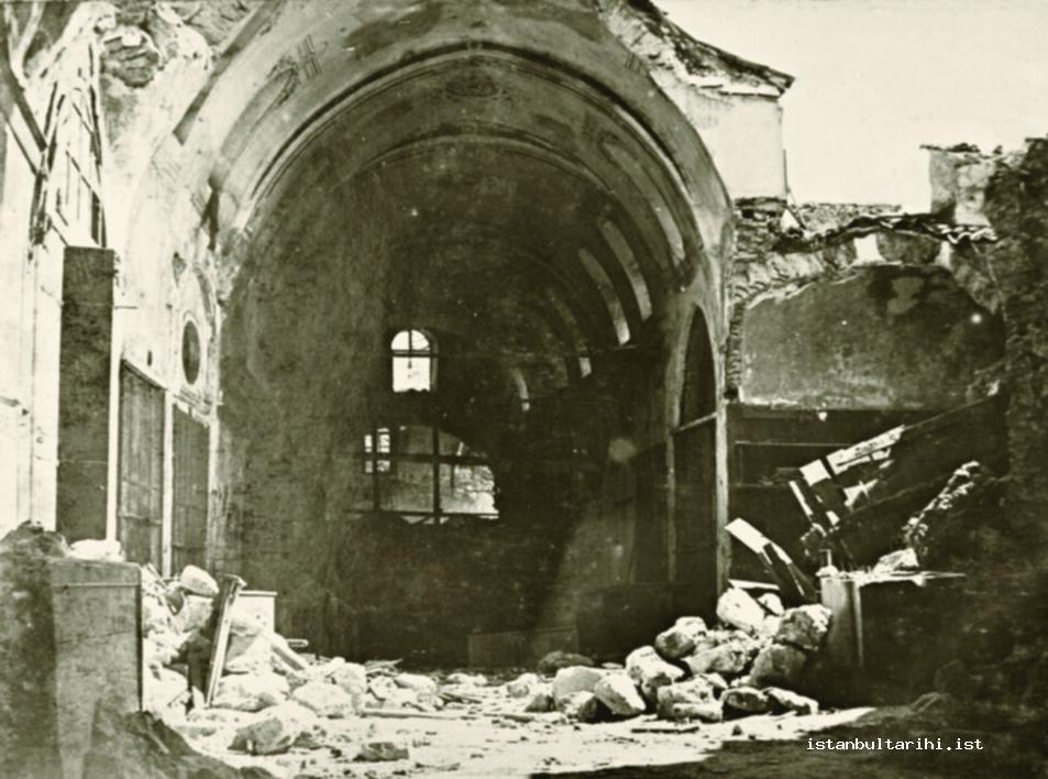 Файл:Большой базар землетрясение 1894 года.jpg