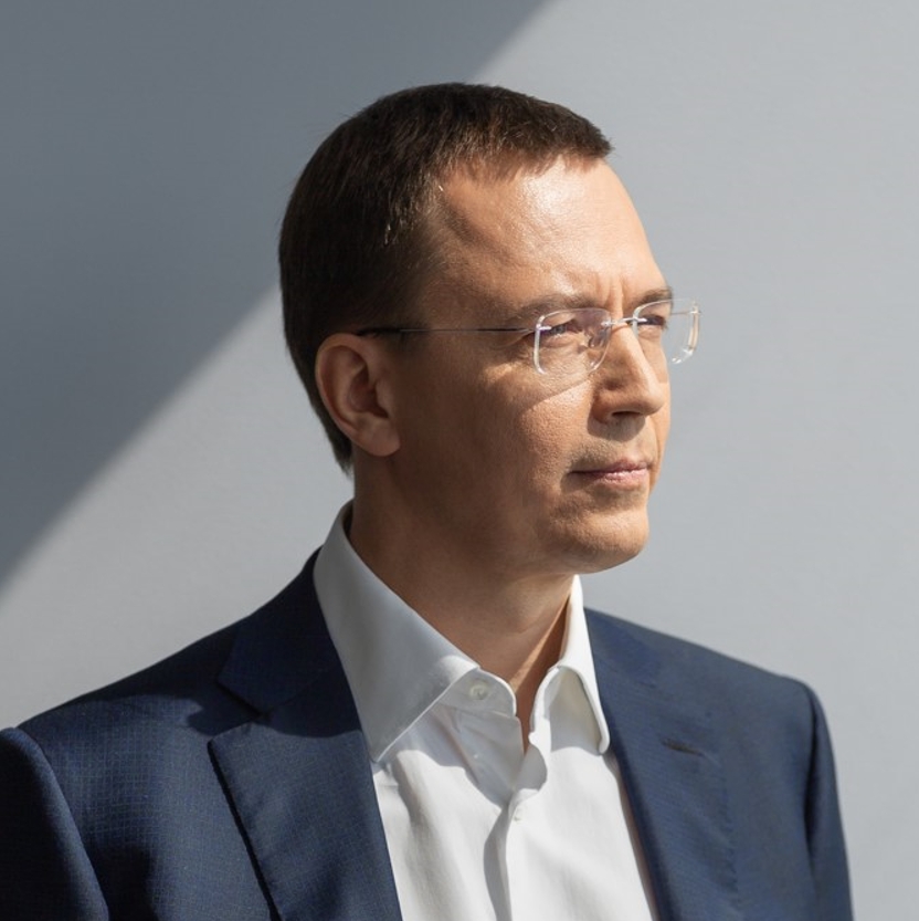 Файл:Олег Карчев.jpeg