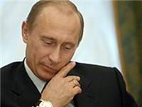 Президент Путин почесывает щеку