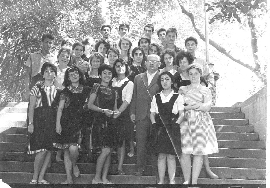 Файл:Шестая школа 1963.jpeg