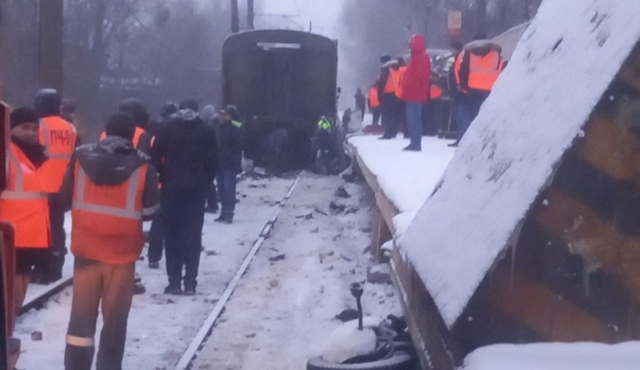 Файл:2023 Ivanteevka rail cross collisionpg.jpeg