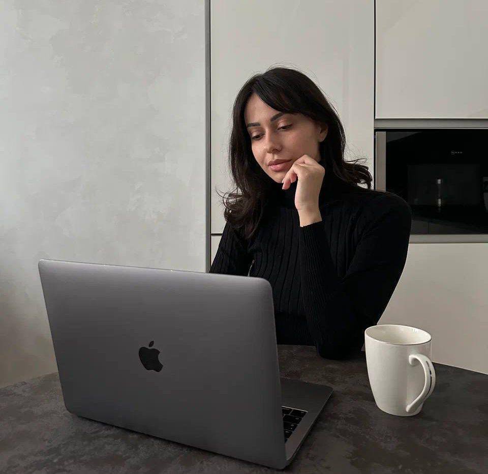 Emilia Sarabi.jpg