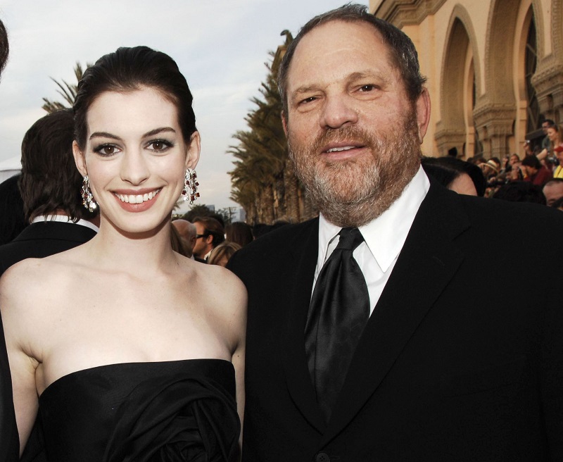 Файл:81887276-Harvey-Weinstein-and-Anne-Hathaway.jpg