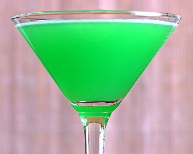 Зелёный Дракон (коктейль).jpg