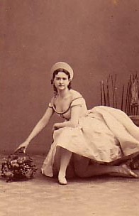 Файл:Diable A Quatre -Mazourka -Marie Surovshchikova-Petipa -1861 -2 -cropped.JPG