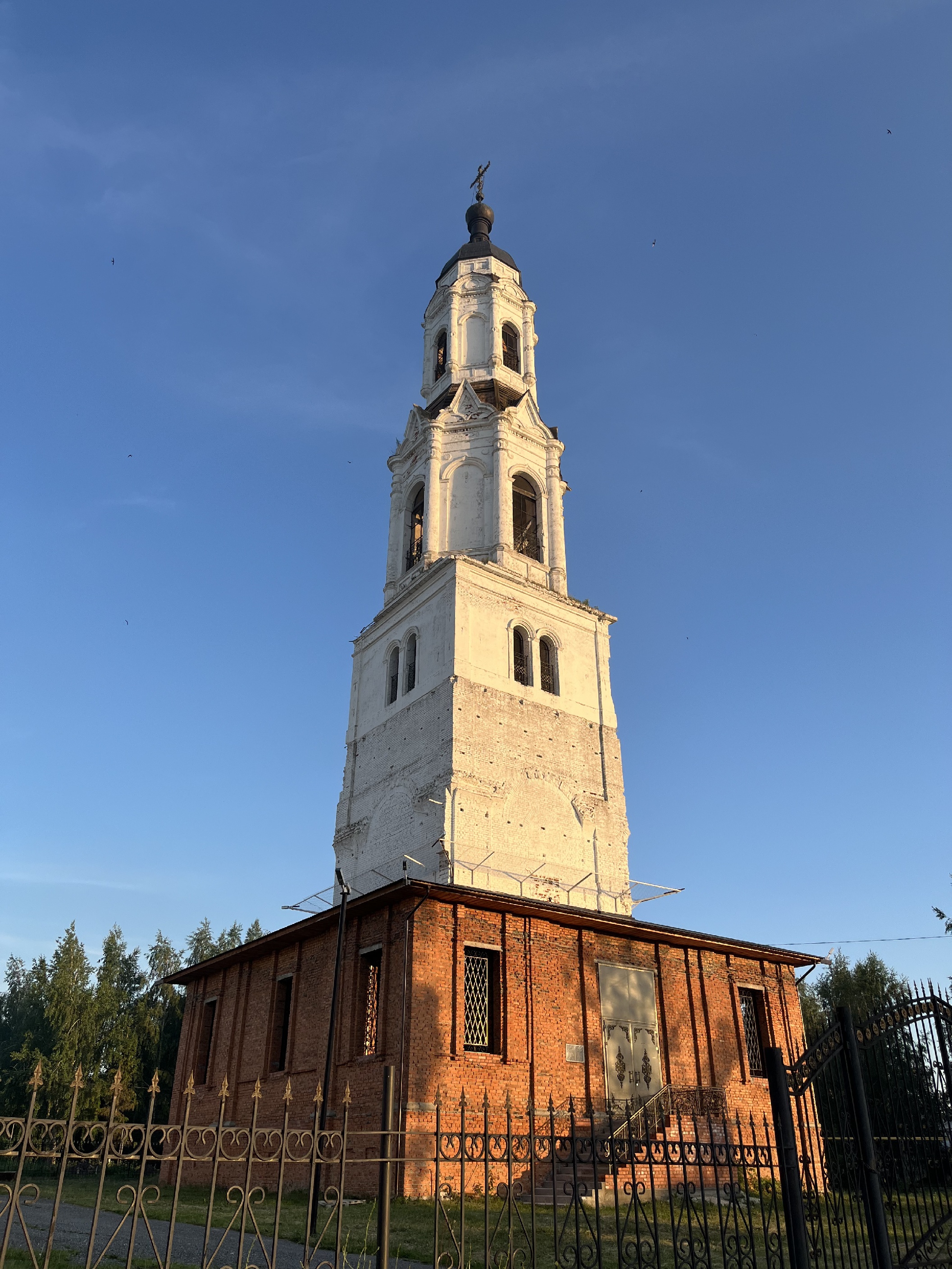 Файл:Колокольня Троицкого собора.jpg