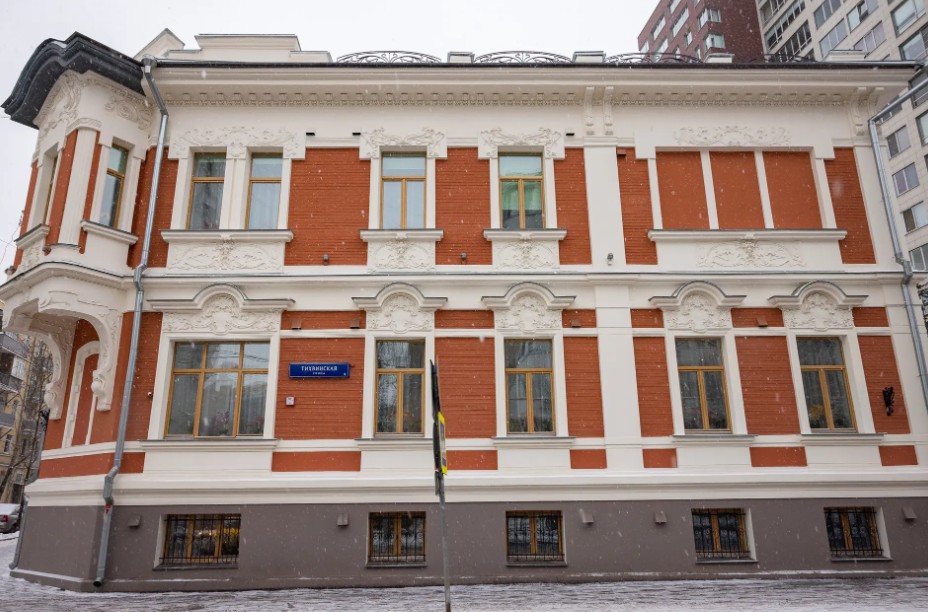 Файл:Usadba_a_v_markina.jpg
