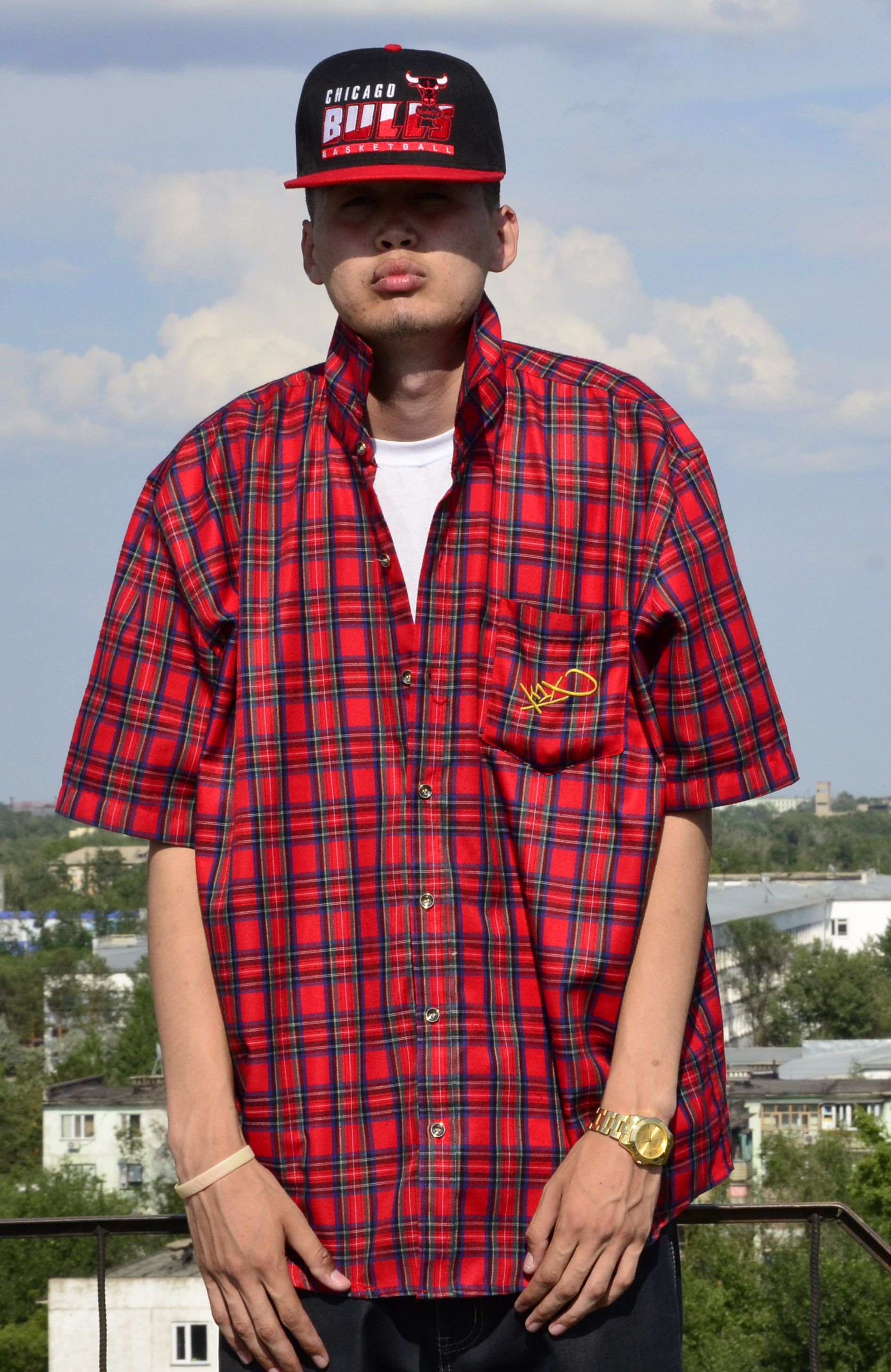 Файл:2Hat-rapper.jpg