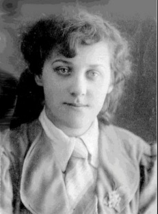 Лидия Терентьевна Ревякина-Нефёдова (1925-1944), была казнена на 9-м месяце беременности.