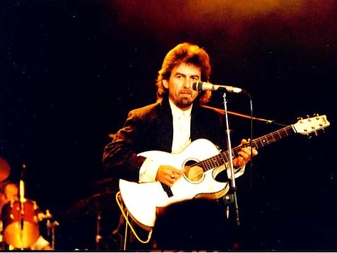 George-Harrison-playing.jpg