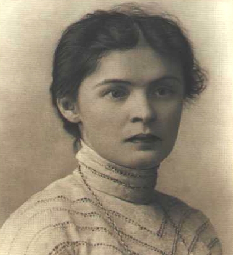 Lidiya Ivanovna Nekrasova iskusstvoved.jpg