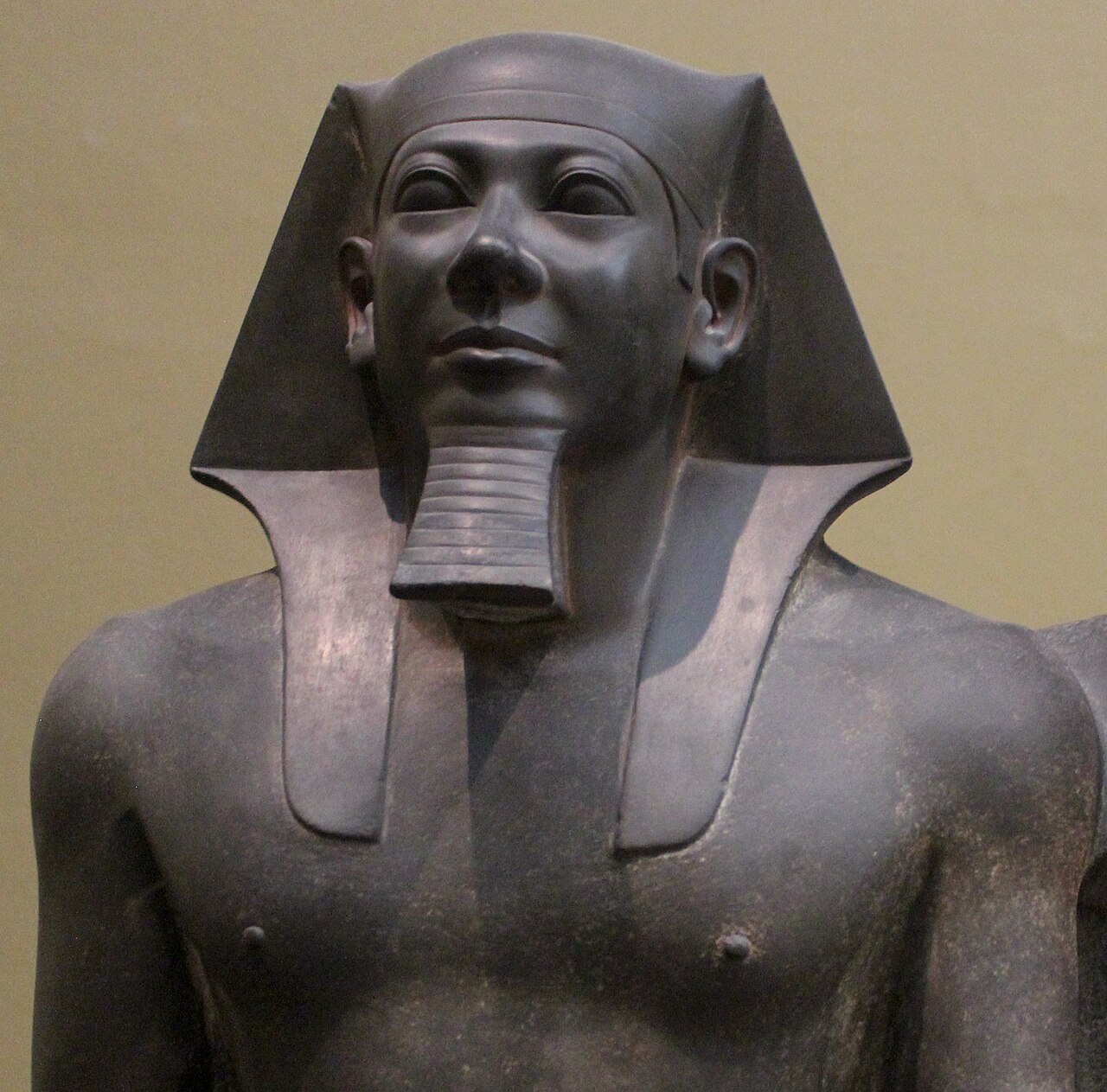Menkaura y Khamerernebti 02 (Menkaura).jpg