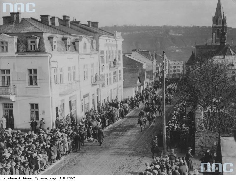 Военный парад в День независимости Польши. 1930