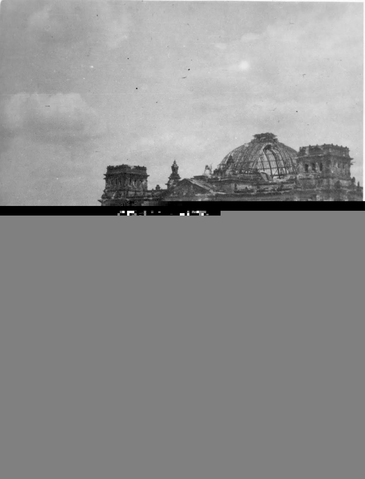 Reichstag ruin showing park.jpg