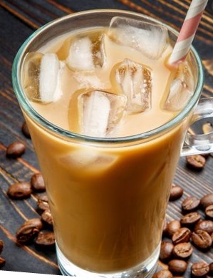 Файл:Кофе Амаретто со льдом (коктейль).jpg