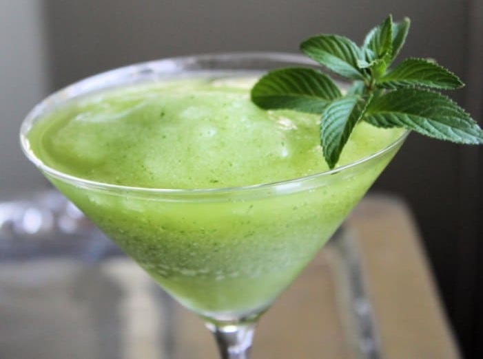 Файл:Frozen Tarragon Mojito (коктейль).jpg