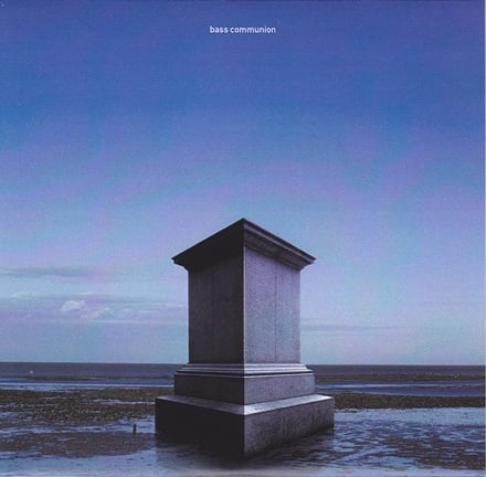 Обложка альбома «Cenotaph» (Bass Communion, 2011)