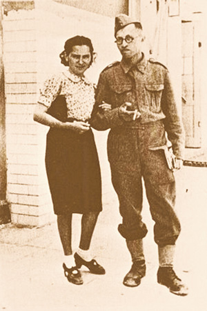 Менахем Бегин с женой Ализой