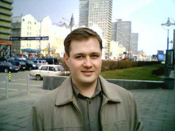 Pirozhkov-kommentator 2.jpg