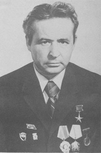 Девятияров Александр Григорьевич.jpg